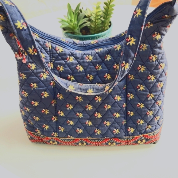 Vera Bradley Handbags - Vera Bradley Purse Bag Final price